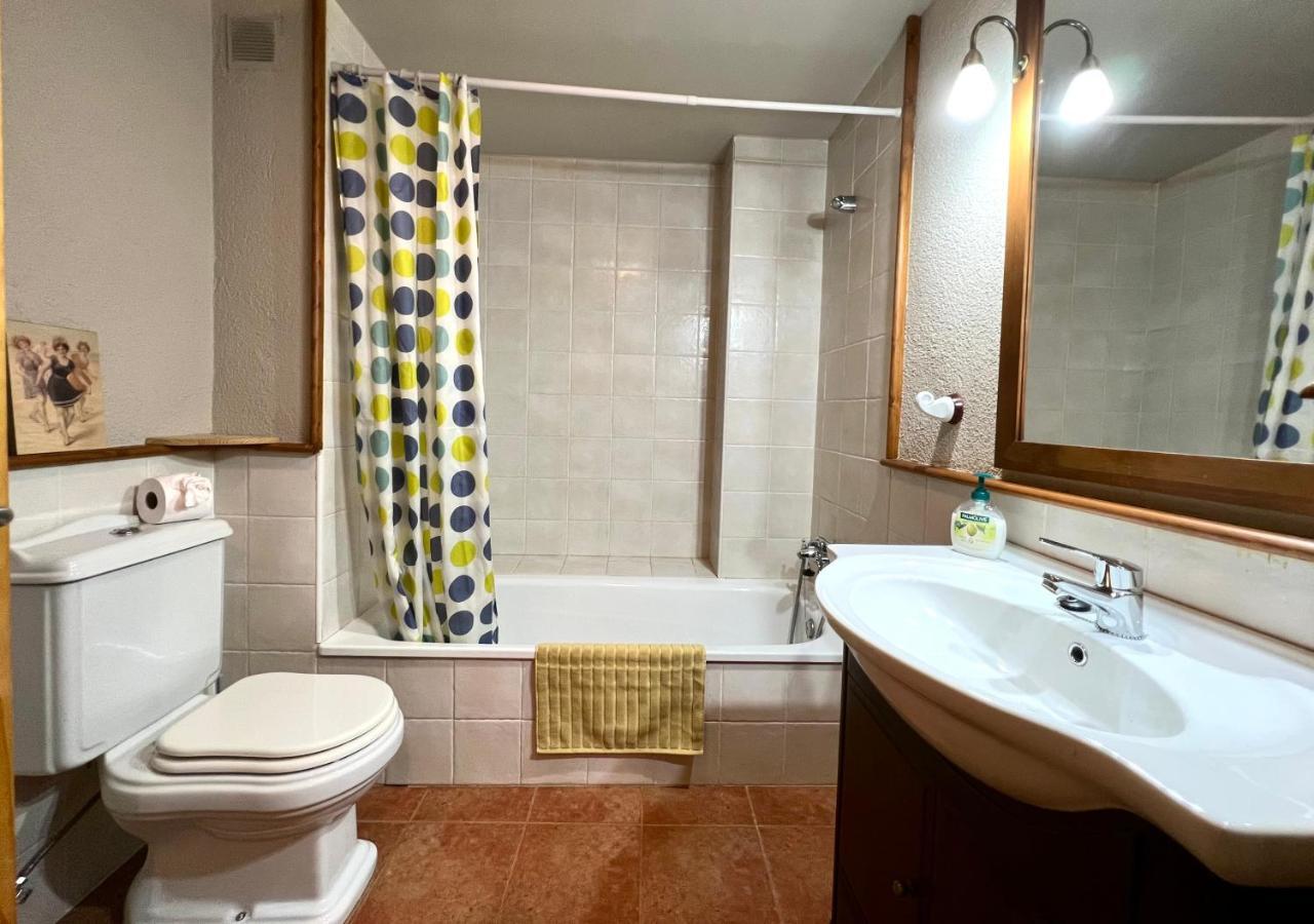 Apartamento Raval - L'Amfitriona Rialp Buitenkant foto