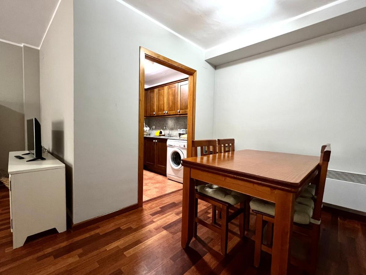 Apartamento Raval - L'Amfitriona Rialp Buitenkant foto